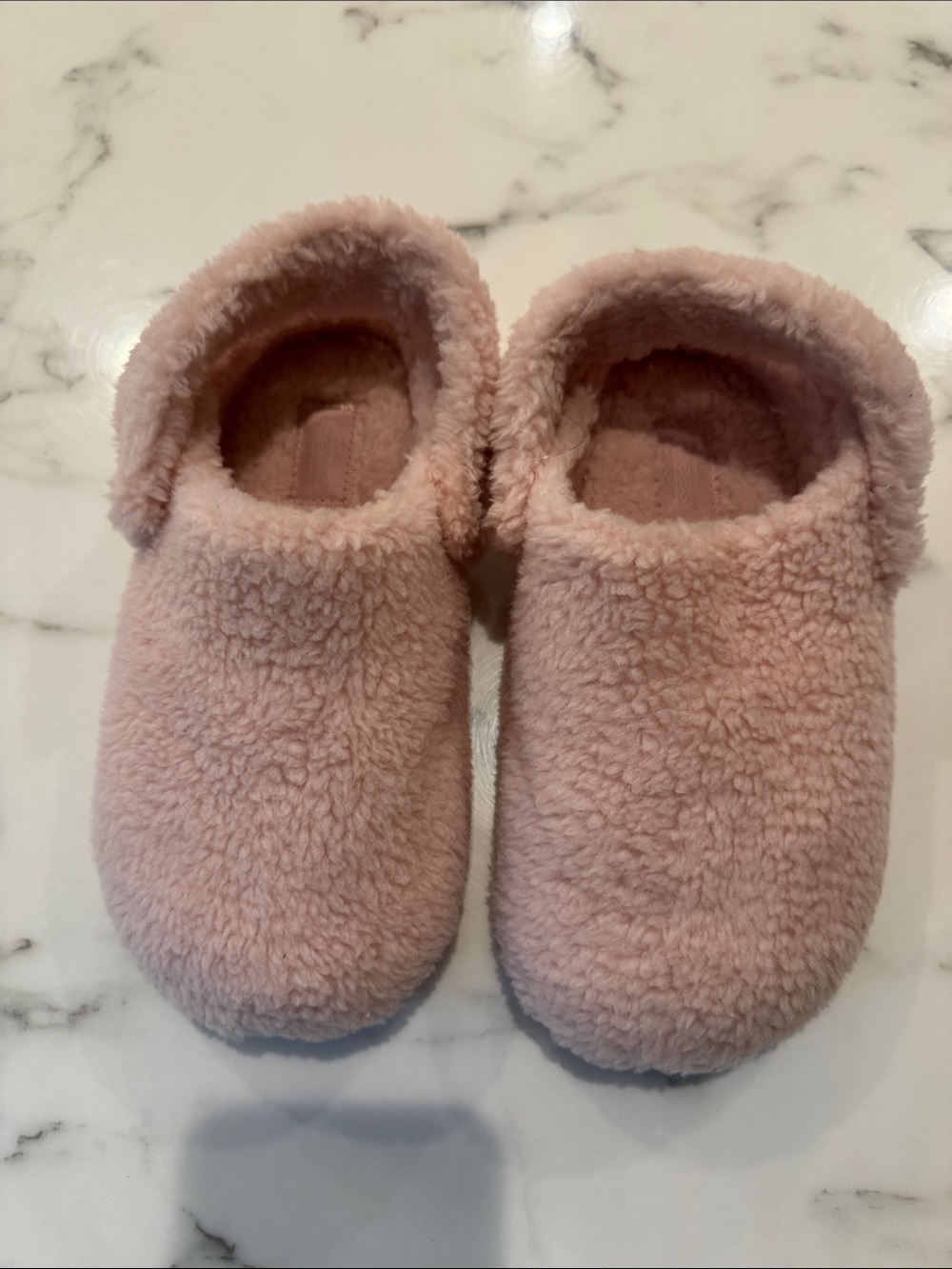 CROCS Kids Plush Fuzzy Slip-On Slippers in Light Pink size j3